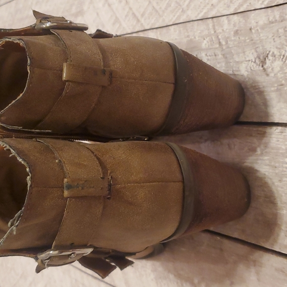 DOLCE VITA Boot Womens 10 Taupe Brown Heeled Ankle Bootie Buckle - Picture 7 of 7